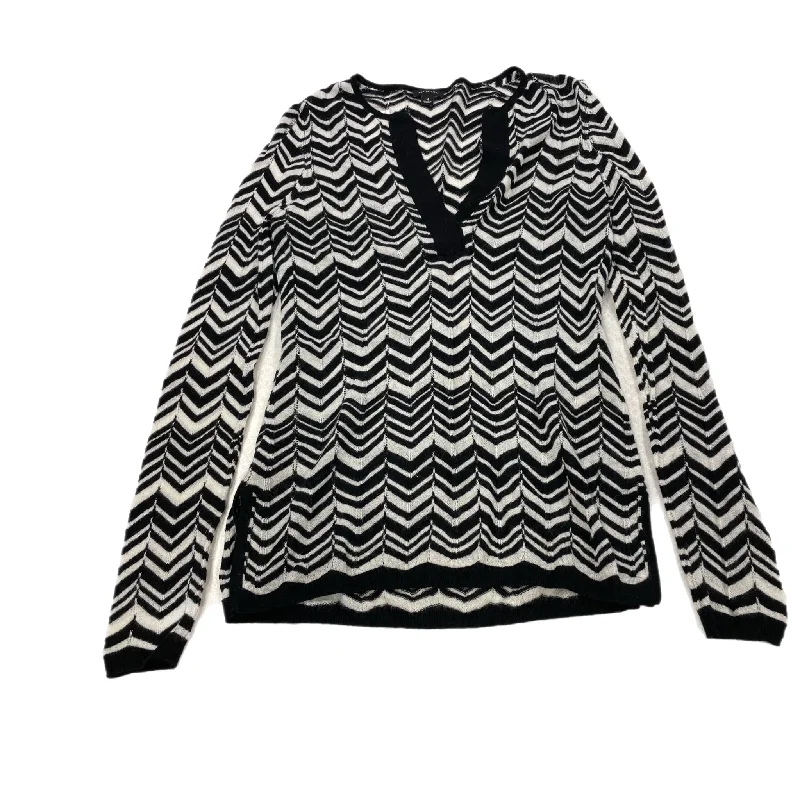 women's tops with flutter sleevesTop Long Sleeve By Ann Taylor In Black & White, Size: M