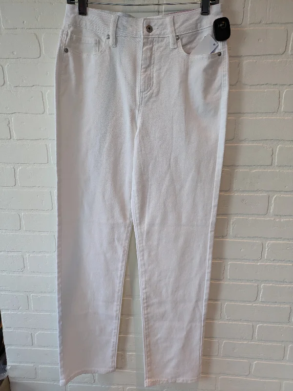 women's denim jeans for special occasionsWhite Denim Jeans Straight Style And Company, Size 6