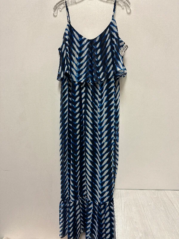 women's solid color dressesDress Casual Maxi By Maggy London In Blue, Size: Xl