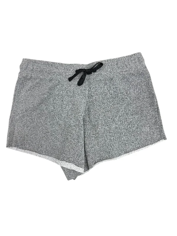 women's workout shortsShorts By Cmb In Grey, Size: M