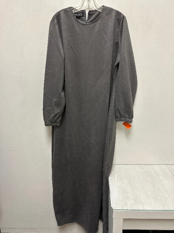 Maternity DressDress Casual Maxi By Clothes Mentor In Grey, Size: L