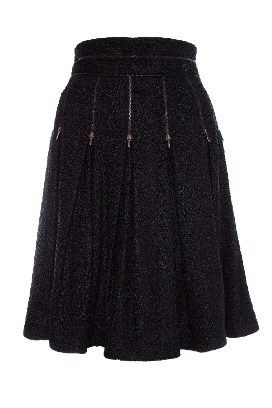 women's denim skirtsBoucle skirt with zippers.